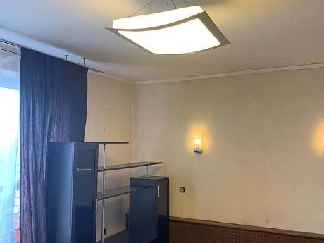 Как декорировать батарею в стене?