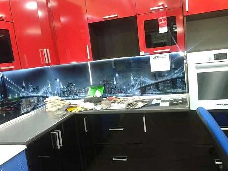Подскажите в выборе цветов столешницы? Подскажите в выборе цветов столешницы?