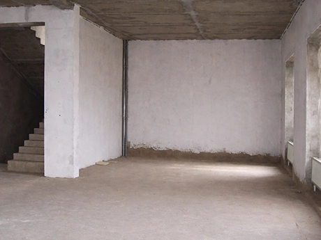 Первый этаж