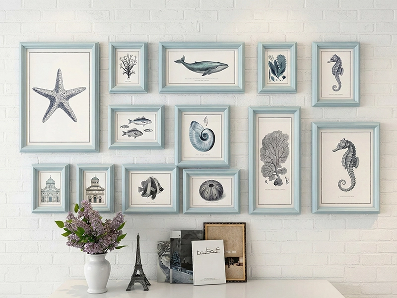 Художественная роспись стены в интерьере жилой комнаты