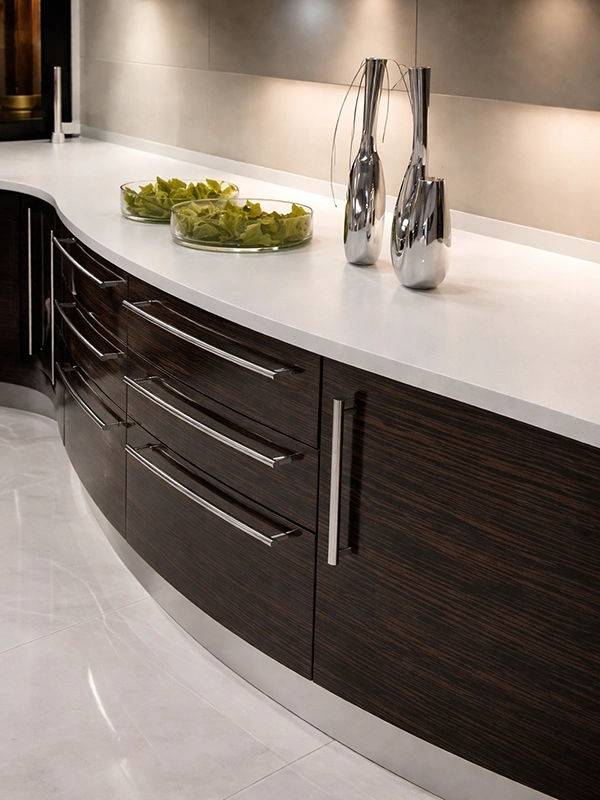 Дизайн проект кухни в красно-коричневых тонах