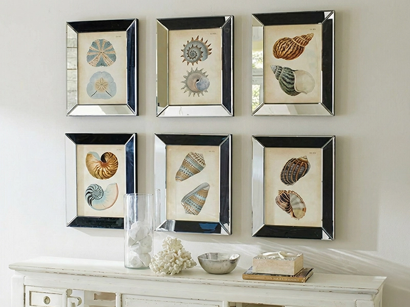 Рисунок комнаты с цветовыми акцентами в текстиле