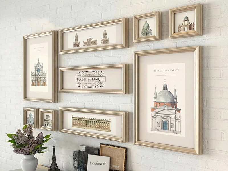 Пример настенного панно с абстрактным узором в интерьере